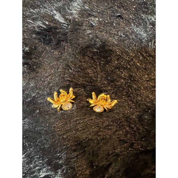 Halloween Bat & Spider Earring Set With Black Bat Ring - Picture 3 of 5